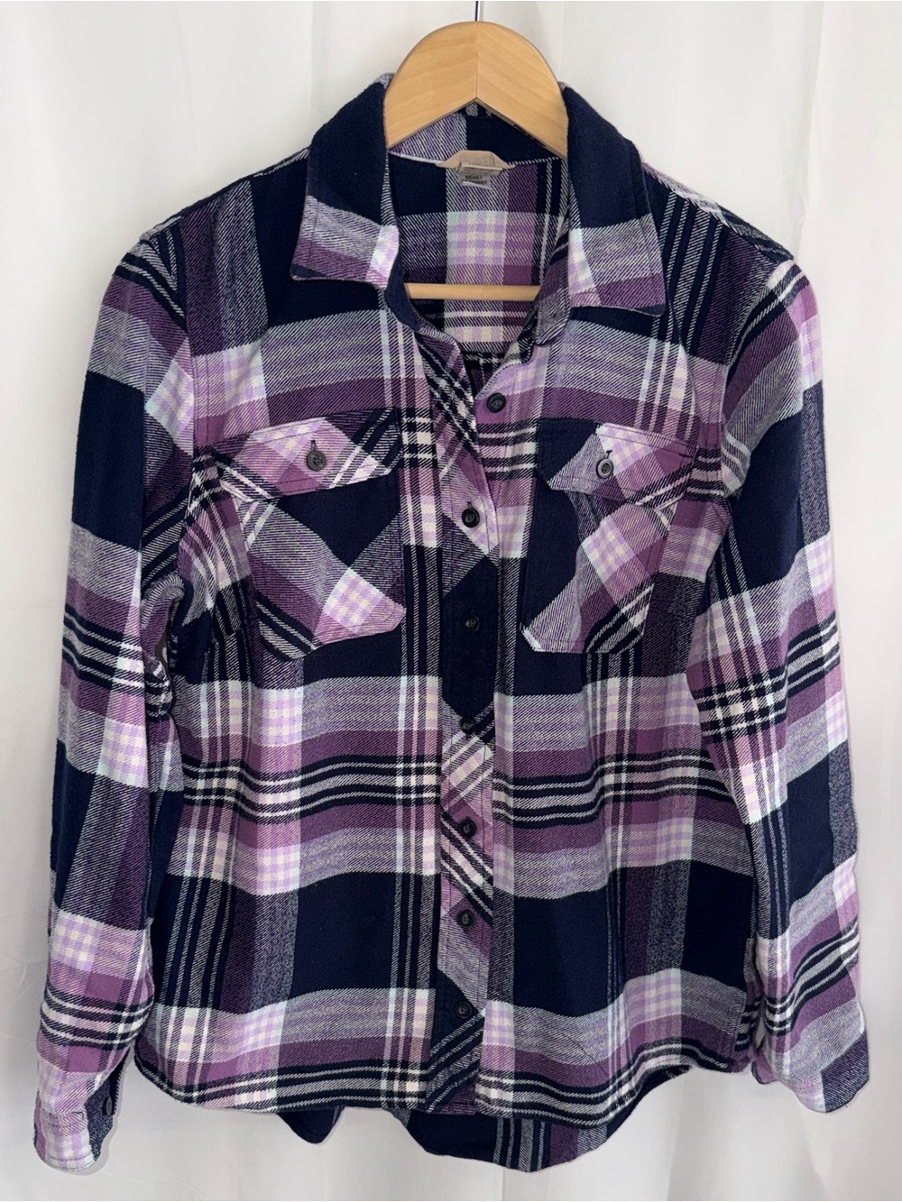 Duluth Trading Co Purple and Black Plaid Flannel Button-Down Shirt